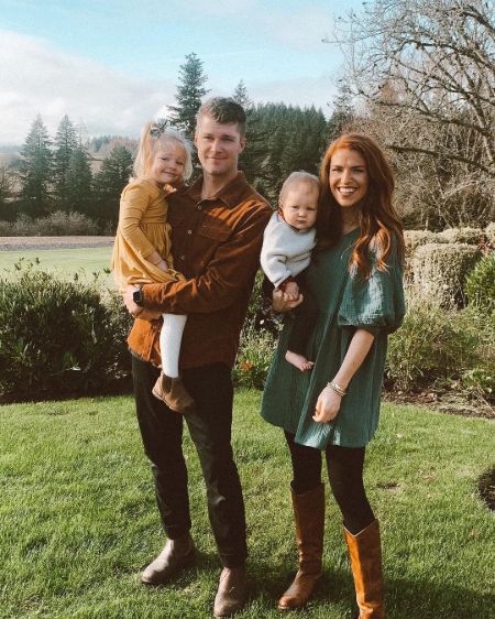 Ember Jean Roloff is clicking pictures with her family.